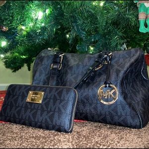 Michael Kors Doctors Bag + Matching Wallet